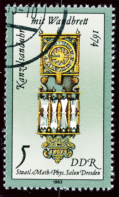 5 Kanzelsanduhr mit Wandbrett