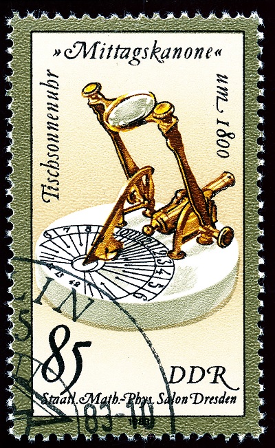 85 Tischsonnenuhr Mittagskanone